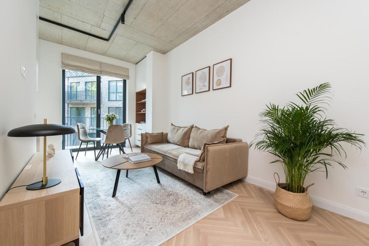 #stayhere - Elegant & Light 1bdr Old Town VNO